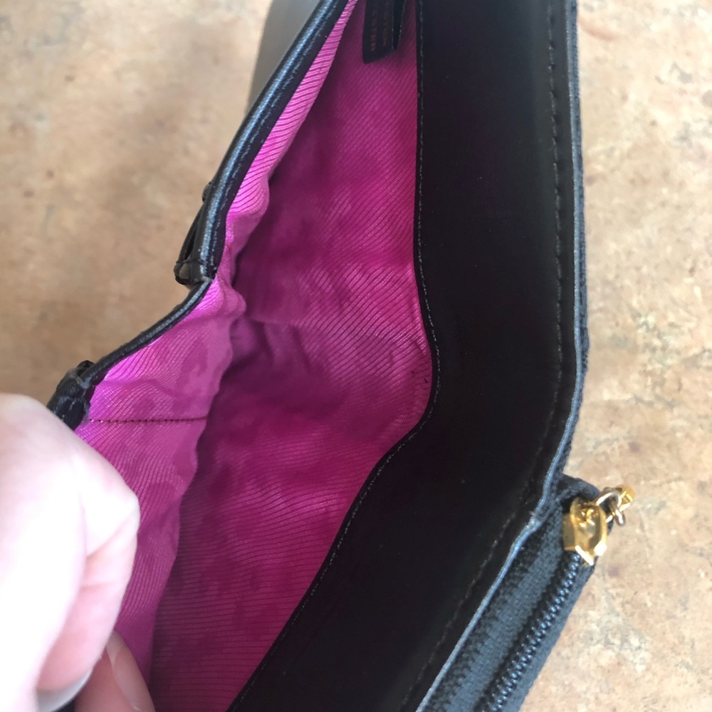 Black Rhinestone Snap Zip Wallet - Picture 9 of 10